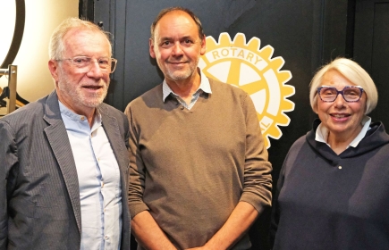Eric Sanchez entouré de Bernard Puissant et Josette Vignat